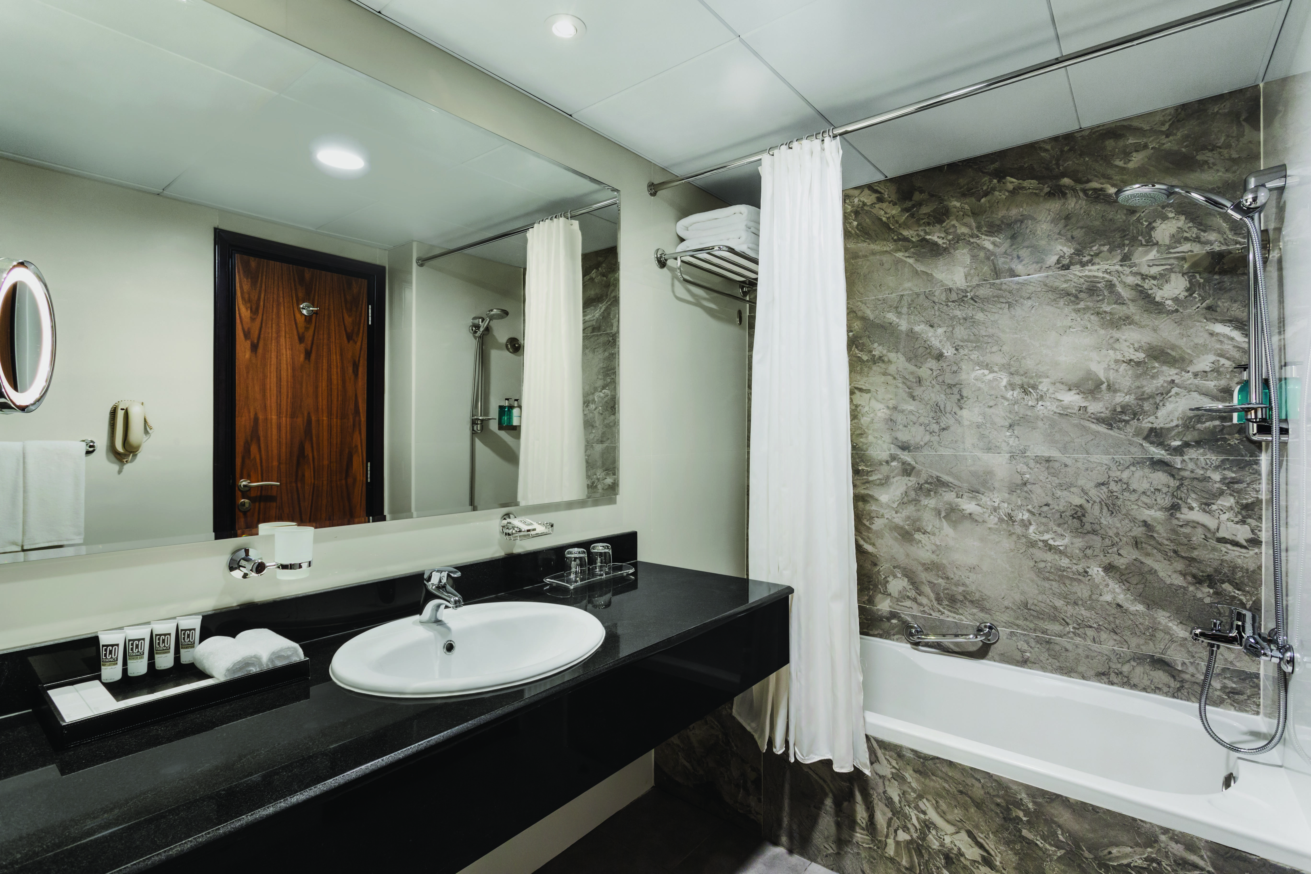 Hawthorn Extended Stay By Wyndham Abu Dhabi City Center Dış mekan fotoğraf