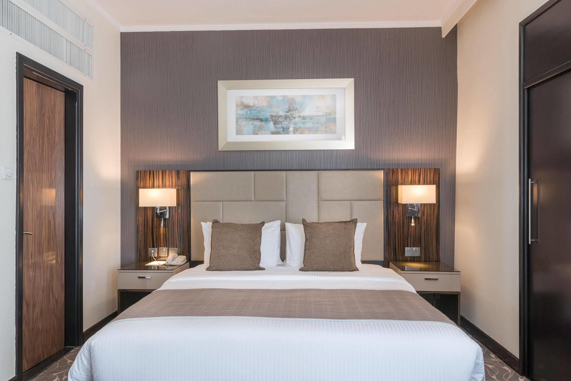 Hawthorn Extended Stay By Wyndham Abu Dhabi City Center Dış mekan fotoğraf